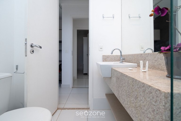 Belo apto em cond com piscina - Goiânia MBCAR1203