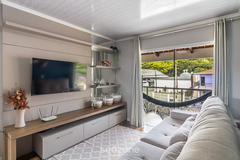 Piso con balcón, 3 dorm. cerca de la playa RSU3842