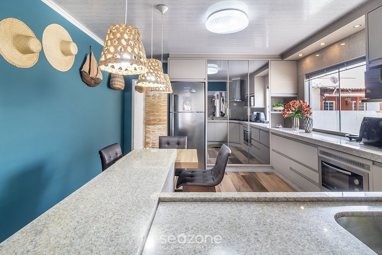 Piso con balcón, 3 dorm. cerca de la playa RSU3842