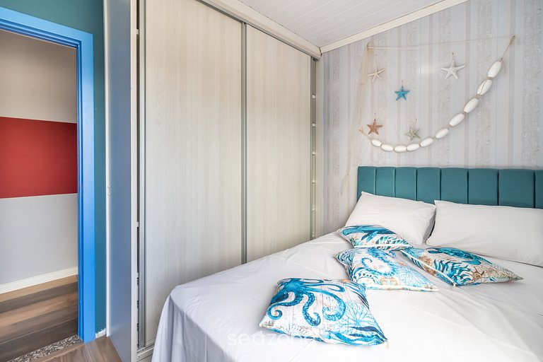 Apto c/ Varanda e 3 Quartos próx. a praia RSU3842