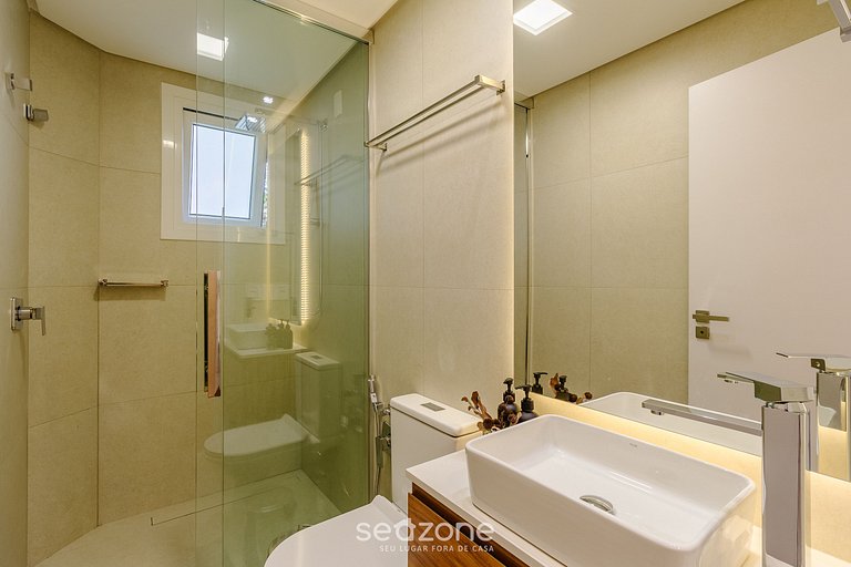 Apartamento c/ 2 Suítes e Churrasqueira MDE0406