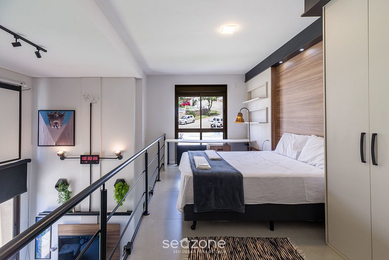 Lindo Loft em Cond. c/ Piscina YHD0105