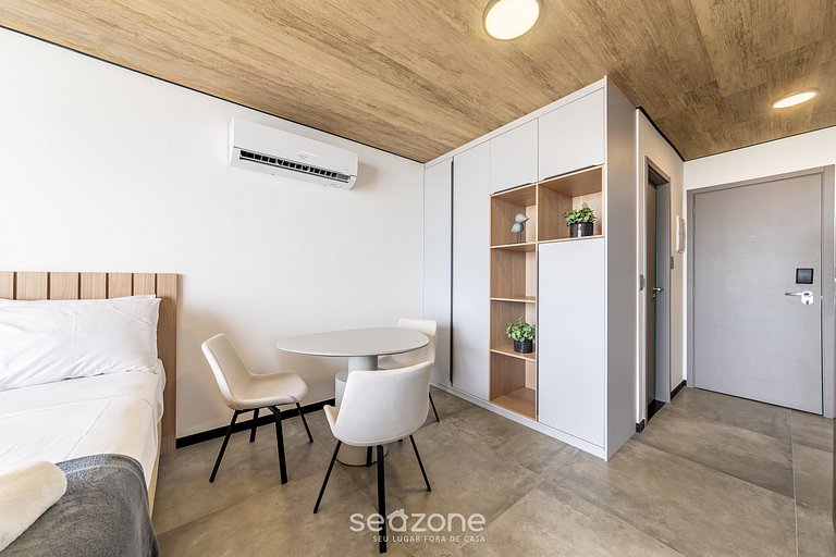 Hermoso estudio con vista lateral al mar - NWT1323