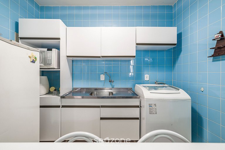 Apto bem localizado em Cond. frente mar IPTR0171