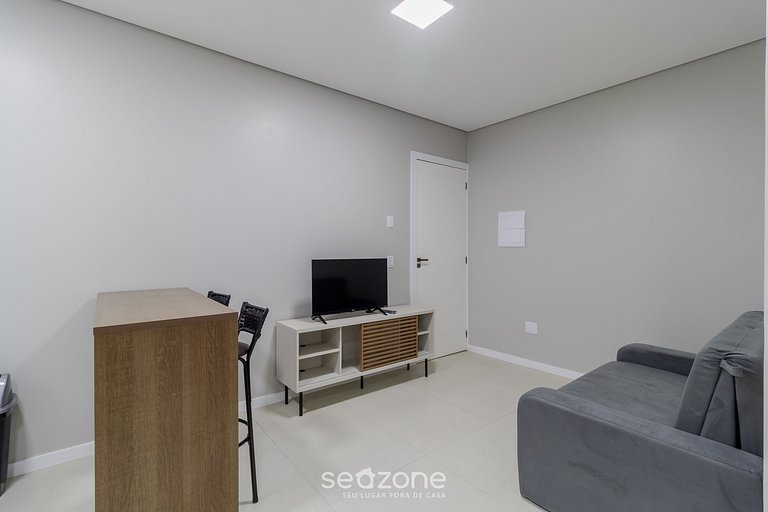 Apto completo c/ garagem em Ingleses SLC0104