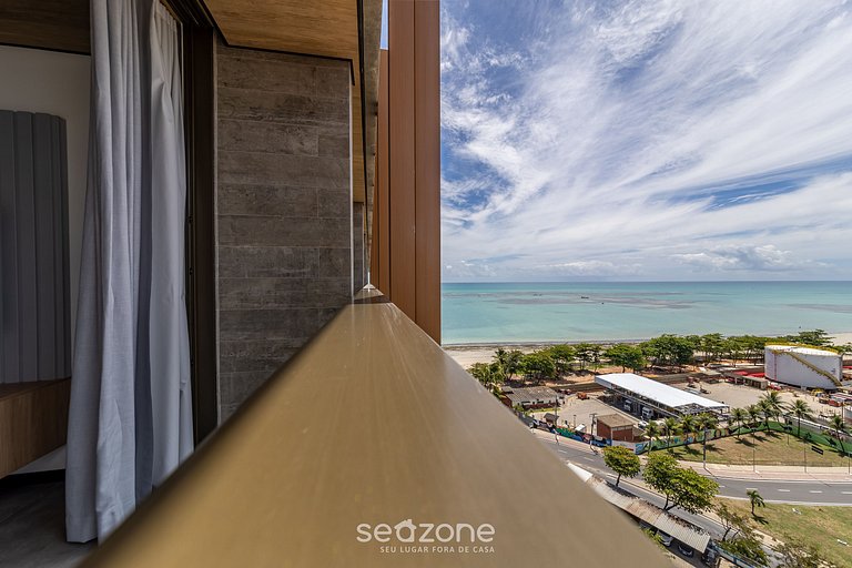 Estudio Moderno con Vista Lateral al Mar NWT1423