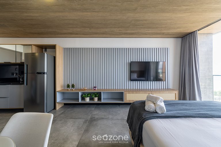 Estudio Moderno con Vista Lateral al Mar NWT1423