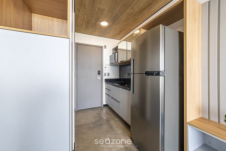 Estudio Moderno con Vista Lateral al Mar NWT1423