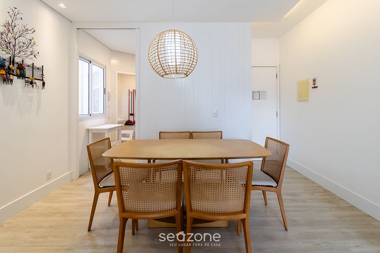 Apto en cond. junto al mar c/ piscina EAR0401