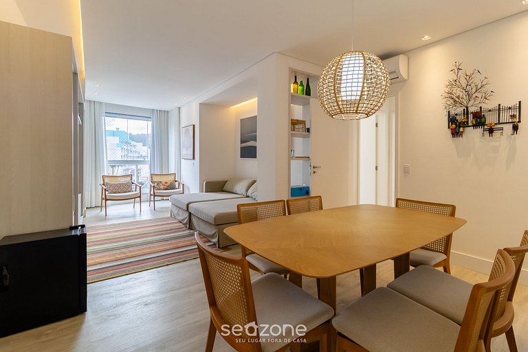 Apto en cond. junto al mar c/ piscina EAR0401