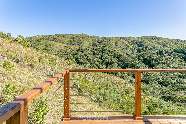 Incrível cabana com vista da serra VST021