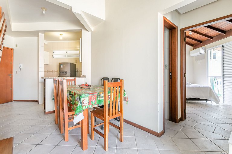 Acogedora Casa de 2 pisos solo 120m del playa! EDE