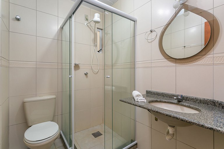 Acogedora Casa de 2 pisos solo 120m del playa! EDE