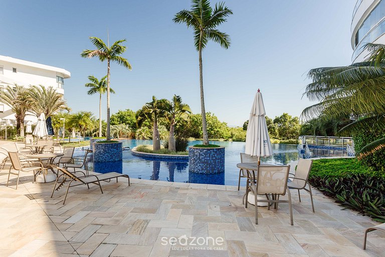 Apto de alto padrão c/ piscina e jacuzzi MHE003