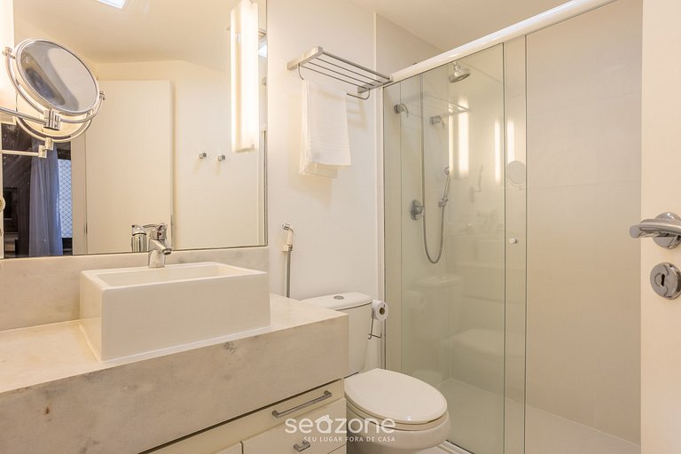 Estudio moderno a 300m del metro Moema! SQC0810