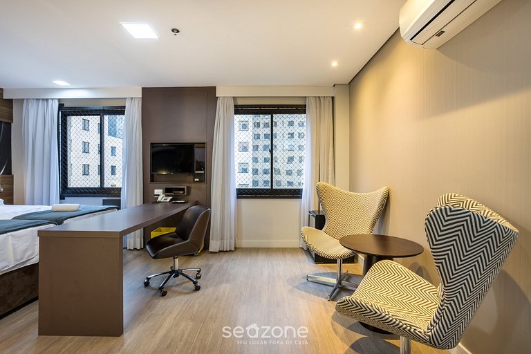 Estudio moderno a 300m del metro Moema! SQC0810