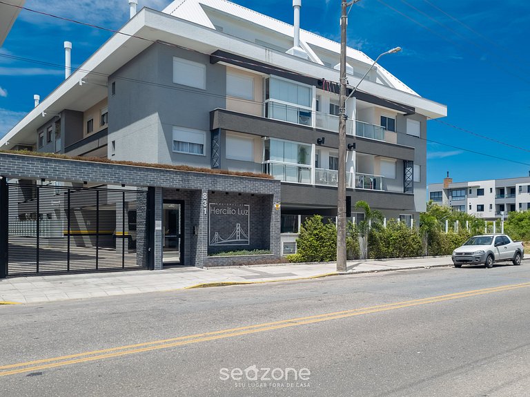 Conforto y piscina cerca de la playa - RHL0302