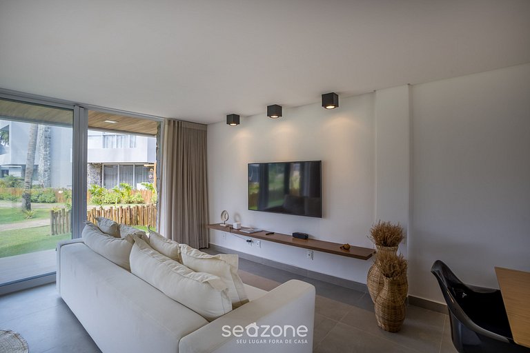 Casa c/ Piscina e Acesso à Praia NLUG0001