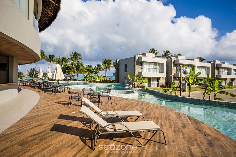 Casa c/ Piscina e Acesso à Praia NLUG0001