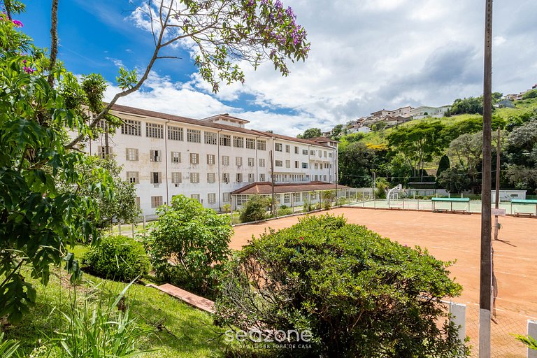 Apt em um paraíso no Centro c/Piscina QUI0090