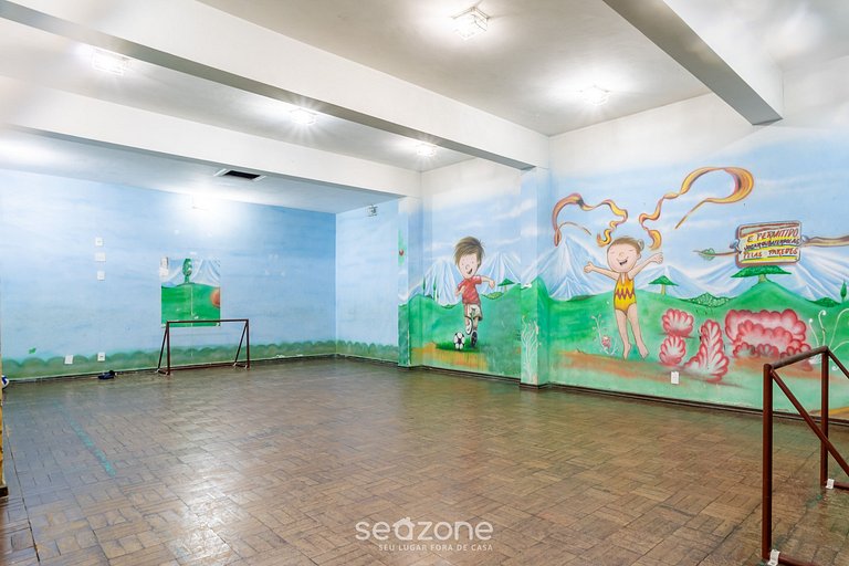 Studio em Cond. c/ Piscina no Centro QUI0605