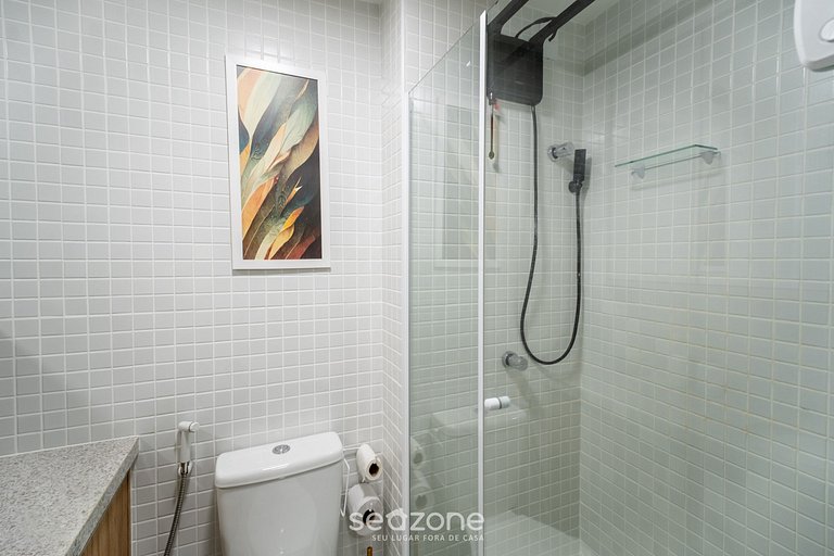 Apto Vista Mar em prédio c/ piscina e acad SOA0510