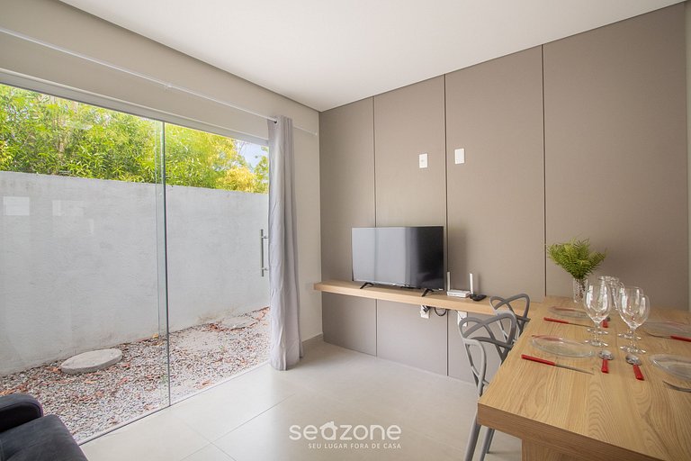 Apartamento en Cond. con Piscina RFM0012