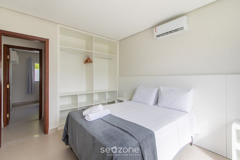 Apartamento en Cond. con Piscina RFM0012