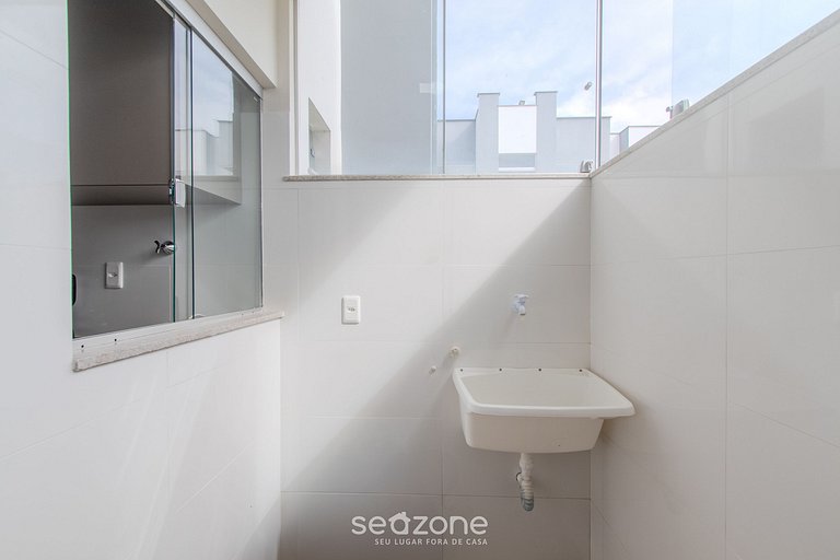 Apartamento en Cond. con Piscina RFM0012