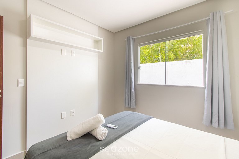 Apartamento em Cond. com Piscina RFM0012