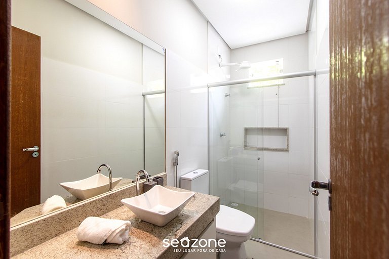 Apartamento en Cond. con Piscina RFM0012