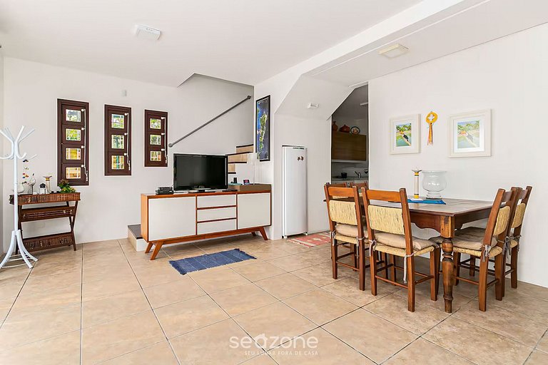 Hermosa casa con vista al mar y pie en la arena CDA1647