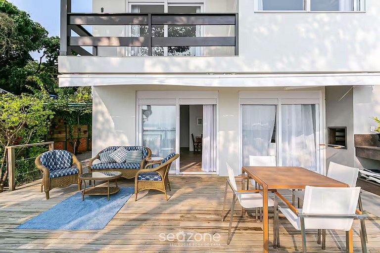 Bela casa vista mar e pé na areia CDA1647