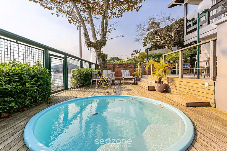 Bela casa vista mar e pé na areia CDA1647