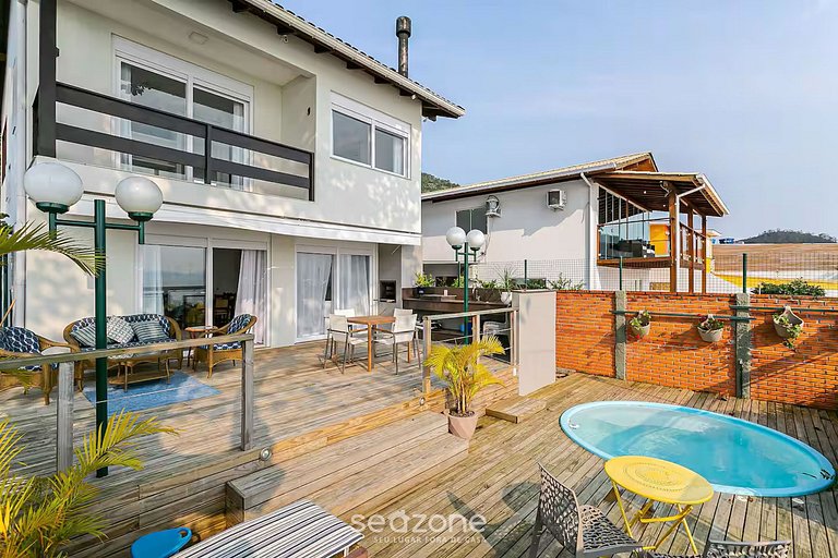 Bela casa vista mar e pé na areia CDA1647