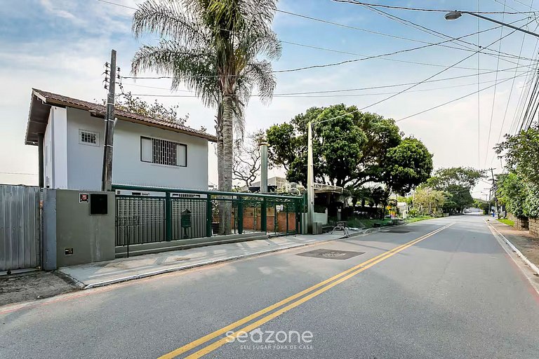 Bela casa vista mar e pé na areia CDA1647