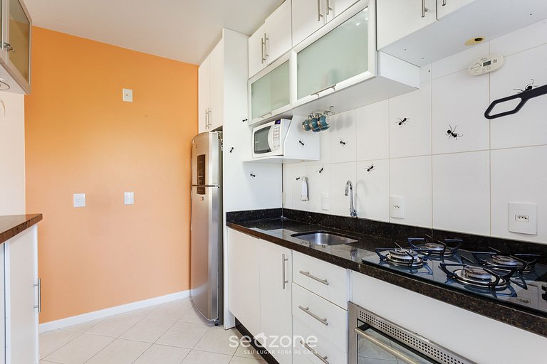 Apartamento completo en cond. con piscina CMCM101