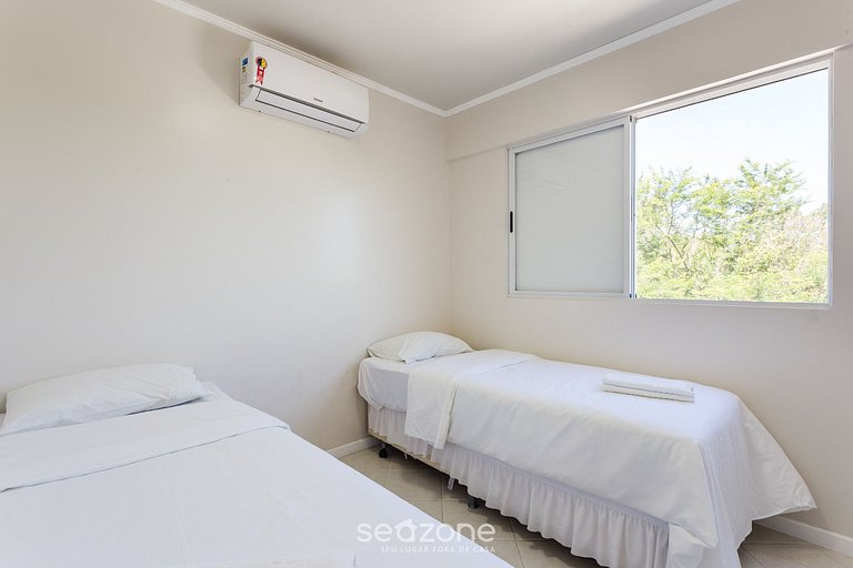 Apartamento completo en cond. con piscina CMCM101