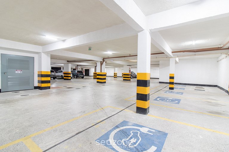 Apto próximo à praia em prédio com piscina SMT0505