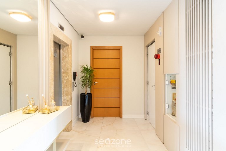 Prédio com piscina a 400m da Praia - LEA