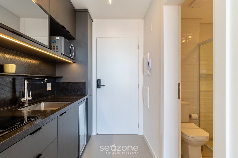 Viva Jurerê a poucos passos da praia! SOT0303