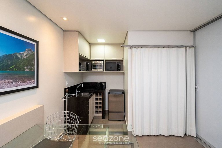 Flat em frente ao HUGO e Pq Areião - BEH2209