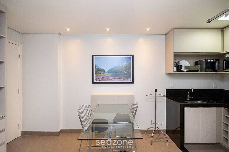 Flat em frente ao HUGO e Pq Areião - BEH2209