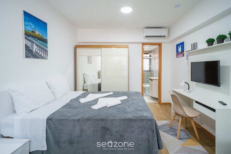 Apto en Condo c/ Piscina en Barra EUB1006