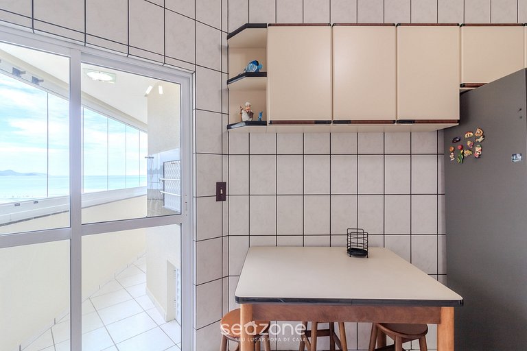 Apto 3Q frente-mar c/ churrasq. em Itapema CON0101