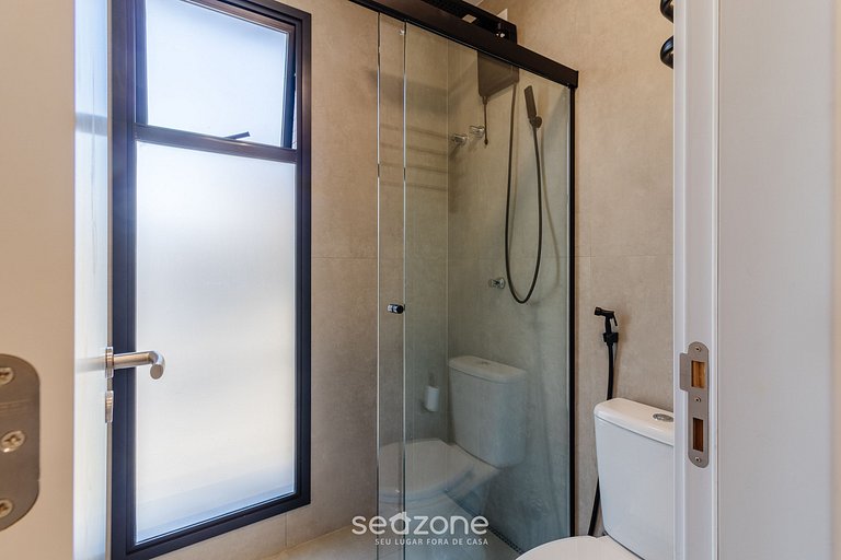 Ap frente al mar, a 450m del museo de arte LIV0803