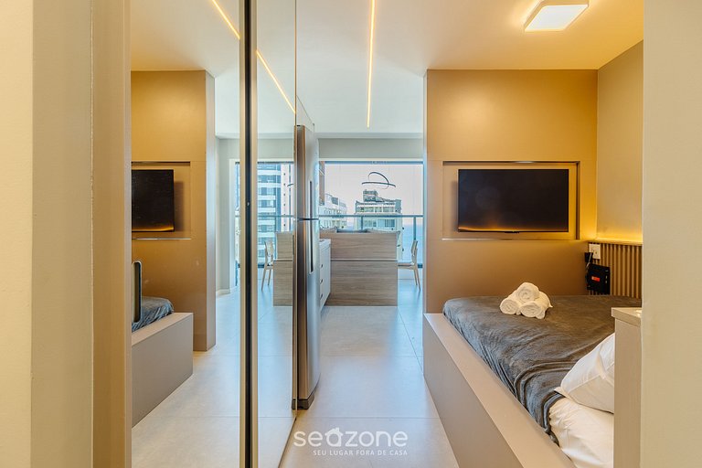 Apto frente ao mar, 450m do museu de arte! LIV0803