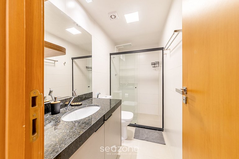 Apto en Edificio con Piscina y Barbacoa. SLI0715