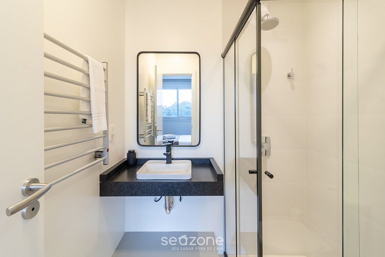 Apto com 2 suítes e vista mar em Itajaí RCX1807