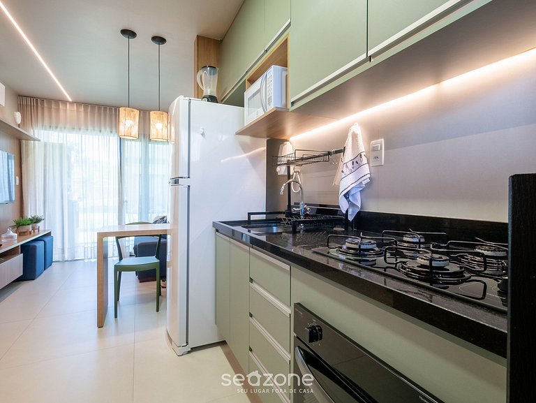 Apto em cond. c/ pisicna Praia do Forte VLPC0103